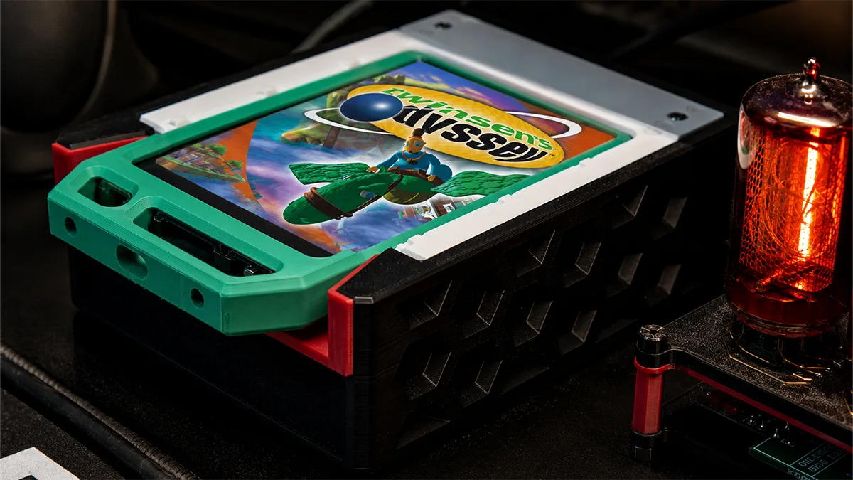 Crearon cartuchos físicos para juegos de Steam con varios SSD