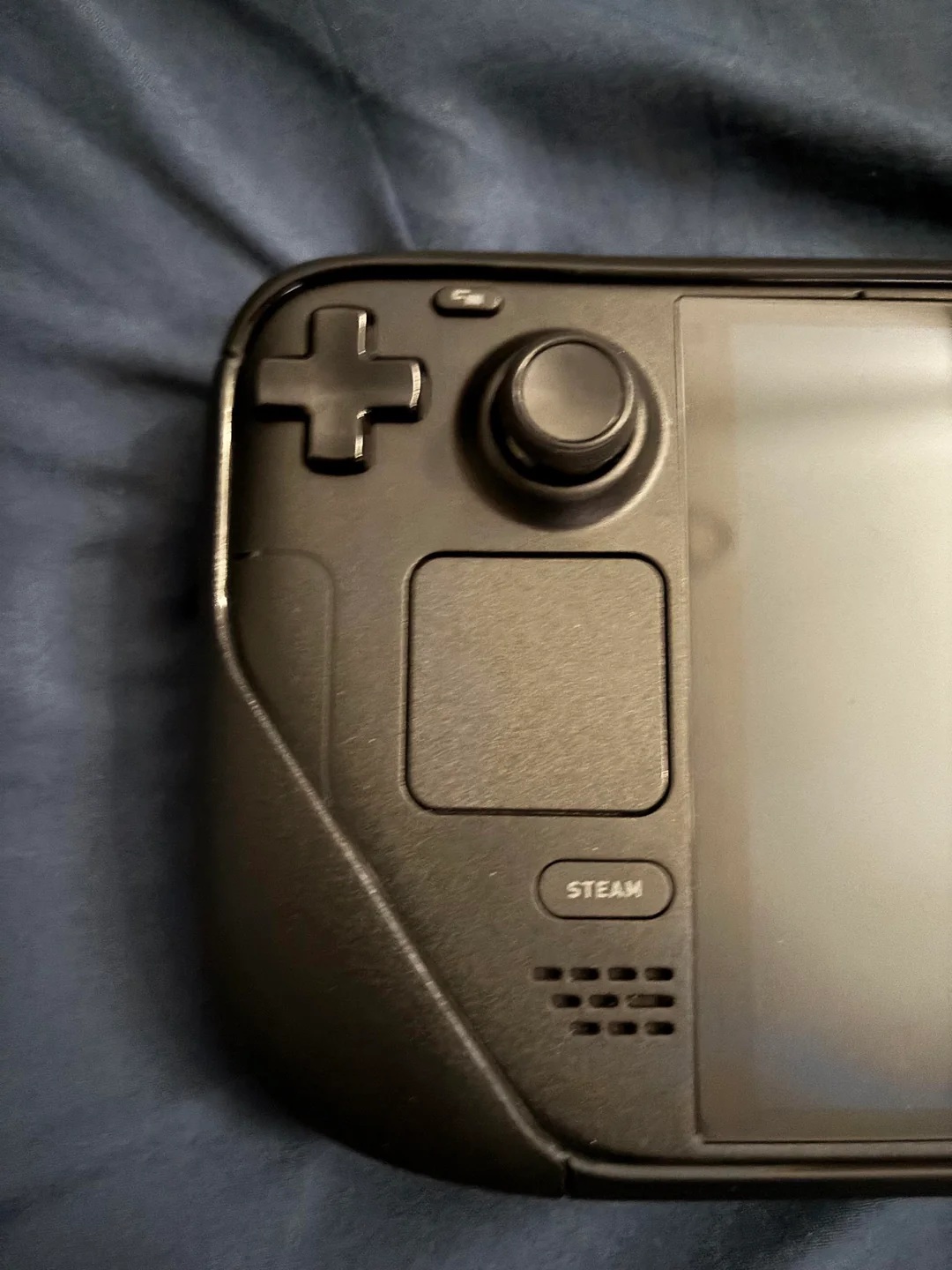 Un jugador con tres pulgares solicitó ayuda en Reddit